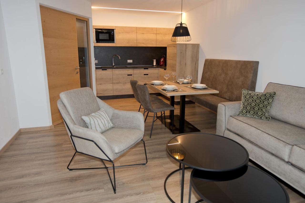 Hotel Goldener Adler Курон-Веноста Экстерьер фото