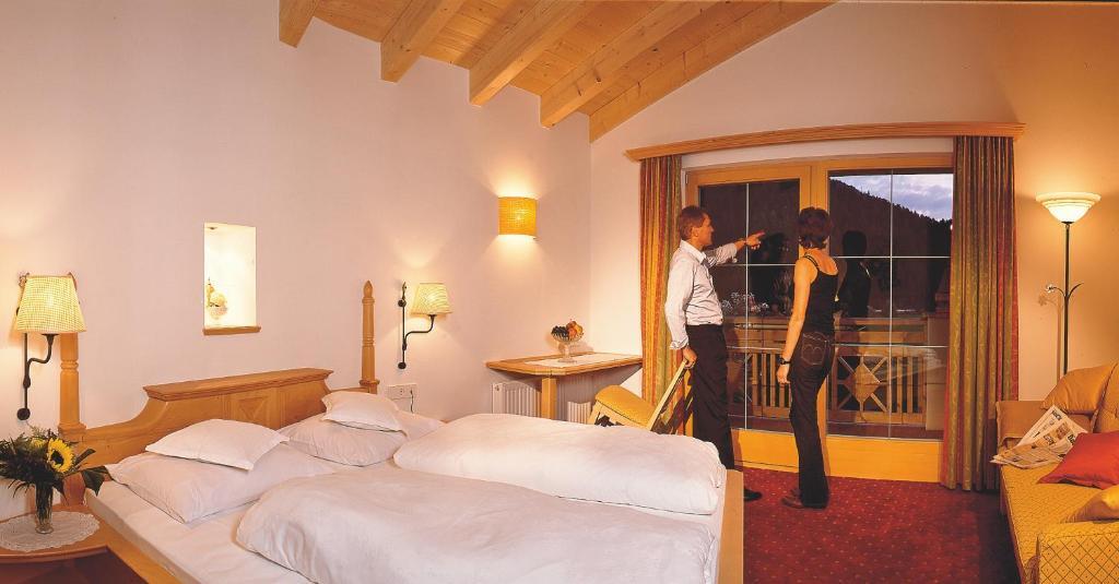 Hotel Goldener Adler Курон-Веноста Номер фото